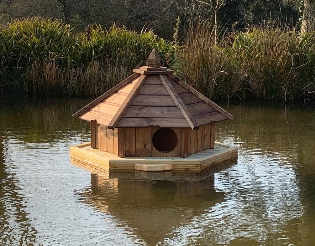 Large Hexagonal Duck House and Float