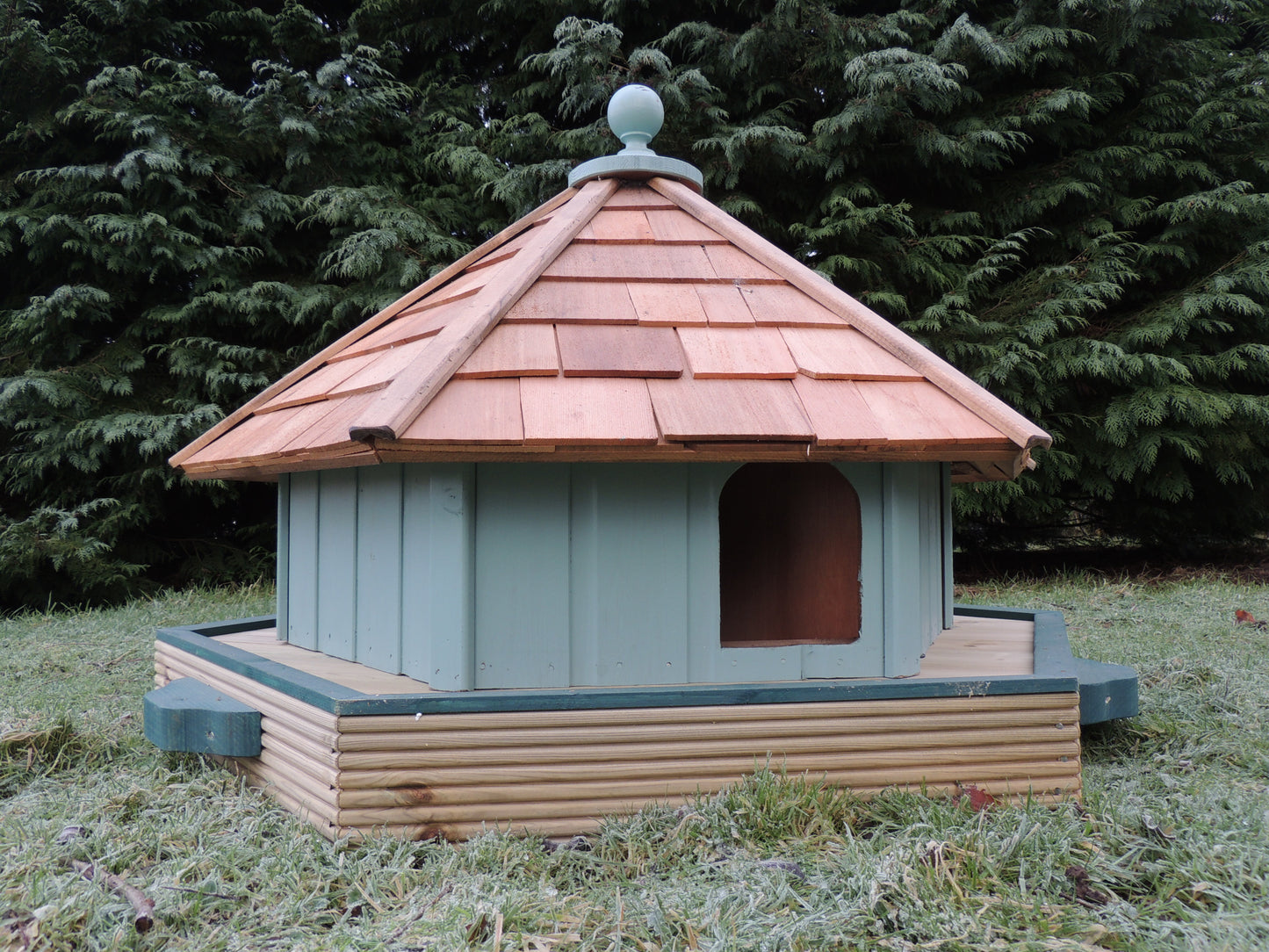 Grasmere Hexagonal Floating Duck House